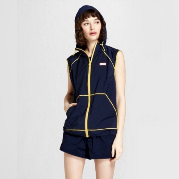 Hunter X Target Collab Zip Up Hooded Rain Vest In Navy And Yellow NWT - Picture 1 of 8
